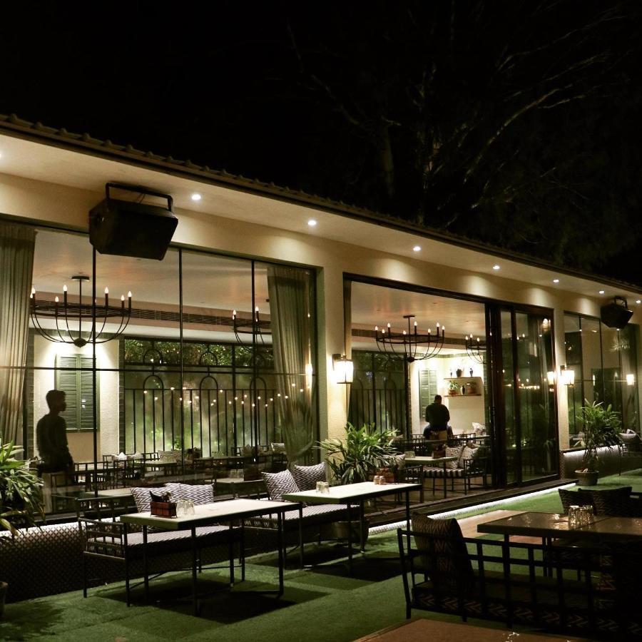 Kingston Resort Kānpur Exterior foto