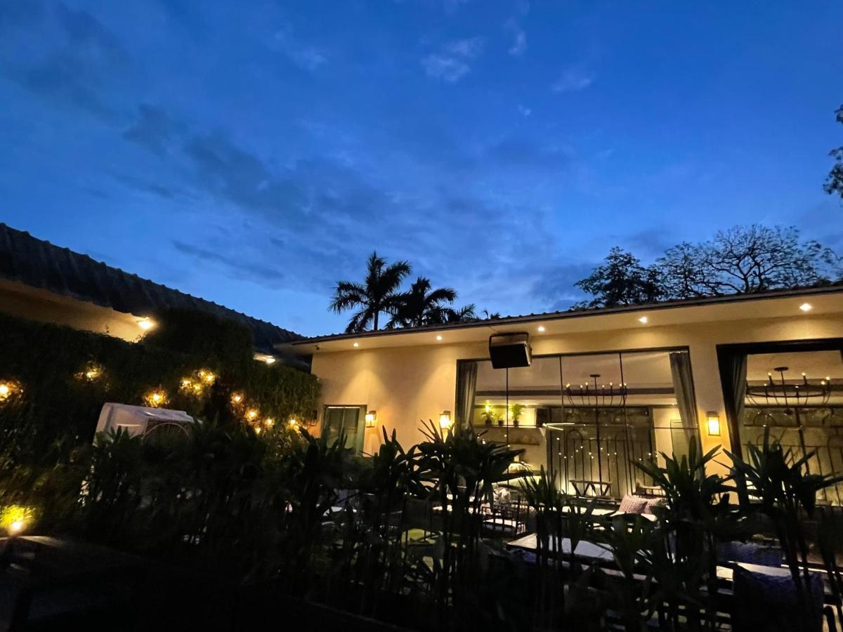 Kingston Resort Kānpur Exterior foto